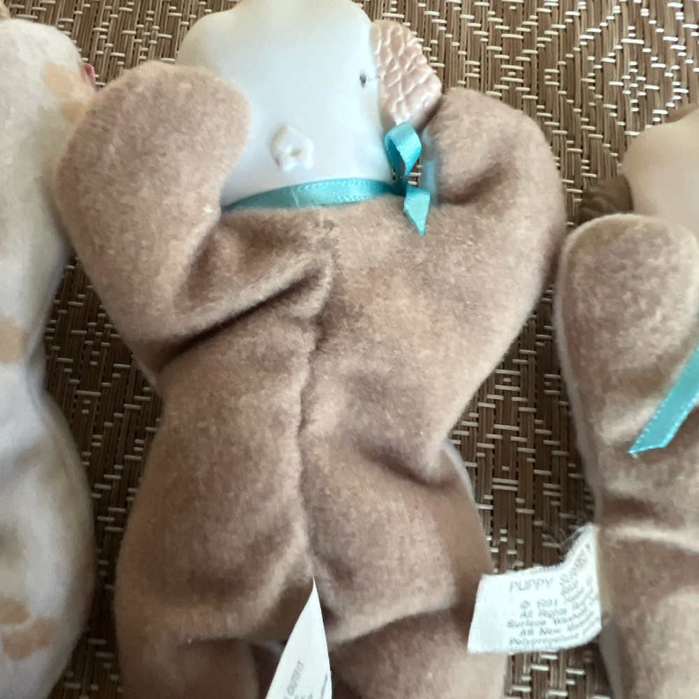 3-VINTAGE PUPPY
SURPRISE PUPPIES WITH 1 SLEEPING BAG - Picture 10 of 13